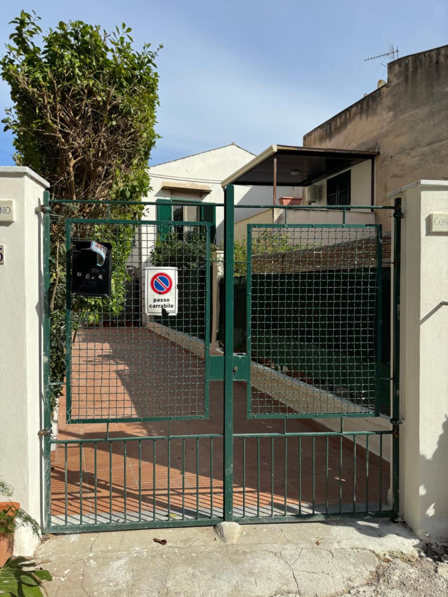 Holiday Mondello Exterior photo